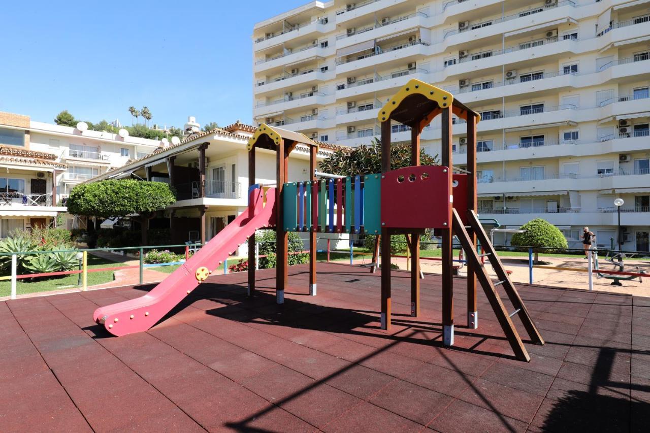 071 - Beachside Studio Perfect For A Family Getaway Apartment Torremolinos Exterior photo