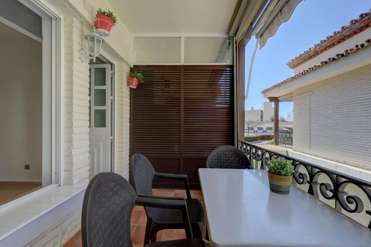 071 - Beachside Studio Perfect For A Family Getaway Apartment Torremolinos Exterior photo