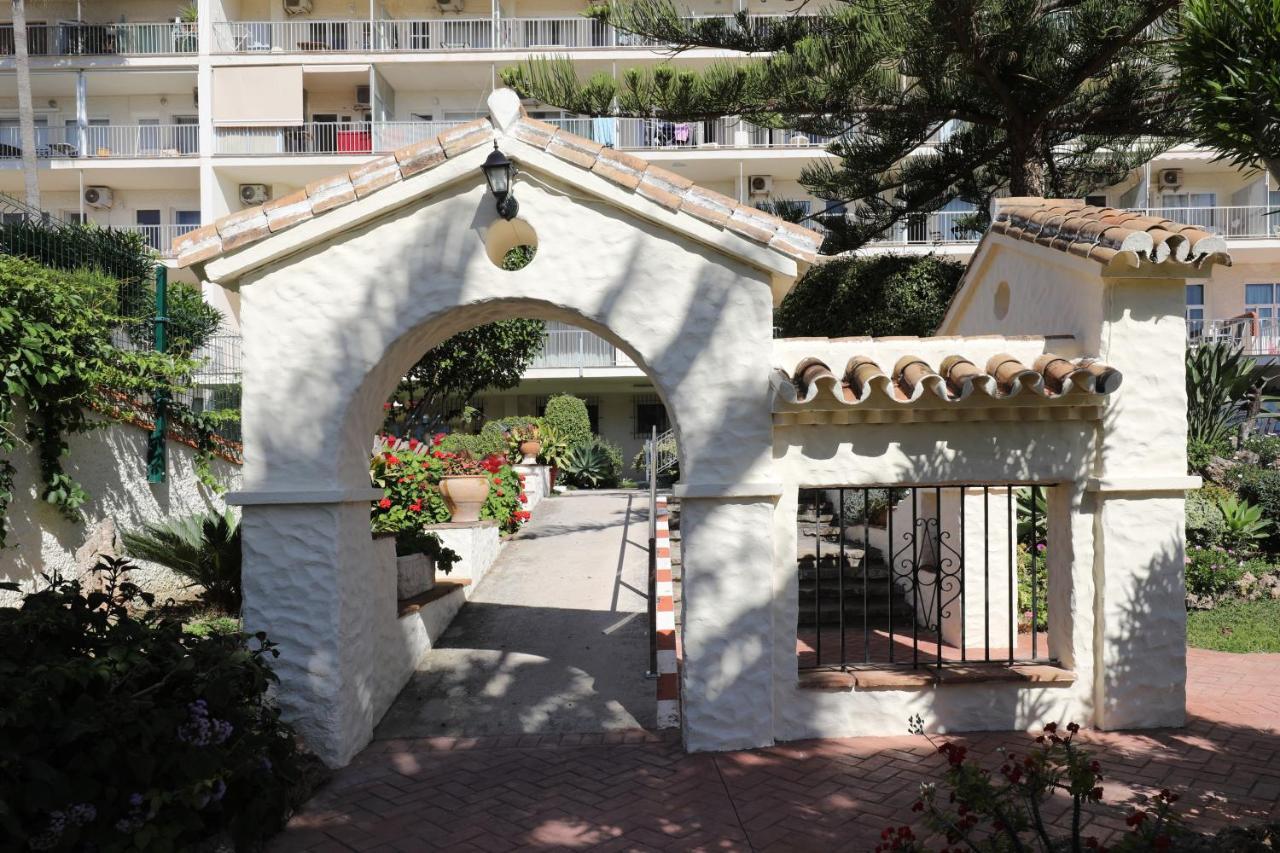 071 - Beachside Studio Perfect For A Family Getaway Apartment Torremolinos Exterior photo